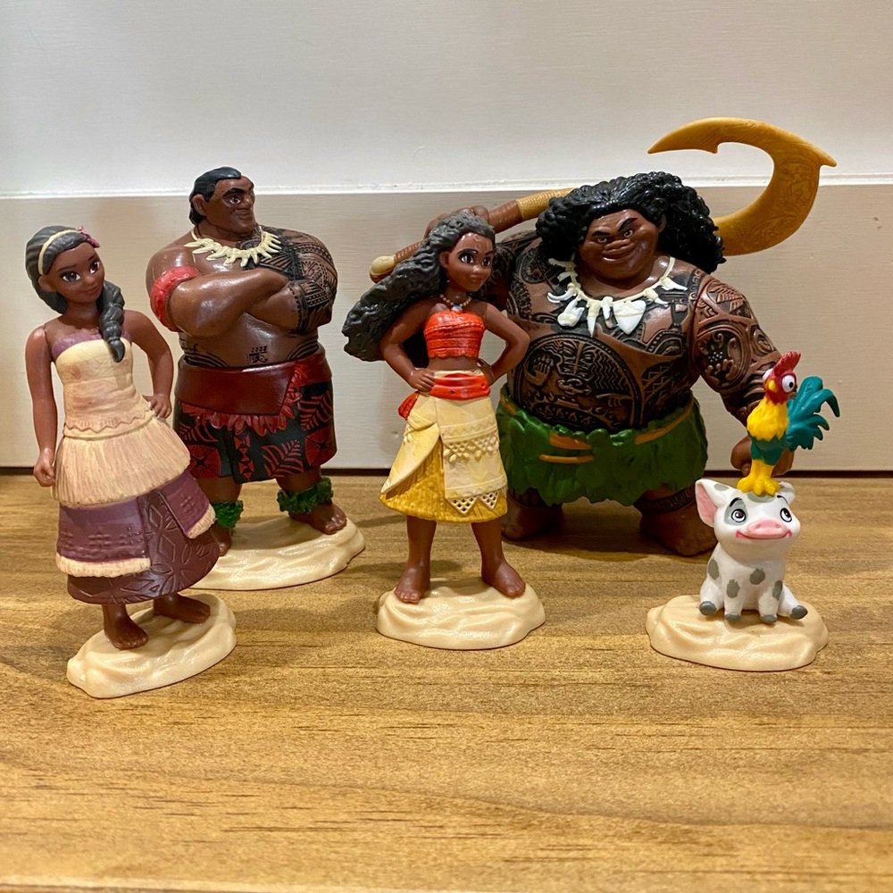 Disney Moana Lot of 5 Cake Toppers PVC Figures Jakks Chief TUI Hei‎ Hei Sina